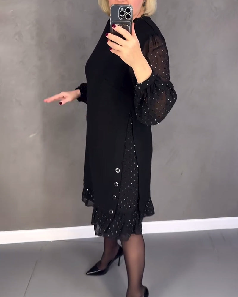 Elegant dress with long sleeves and polka dots