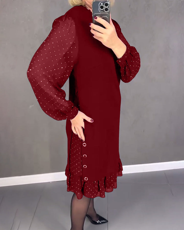 Elegant dress with long sleeves and polka dots