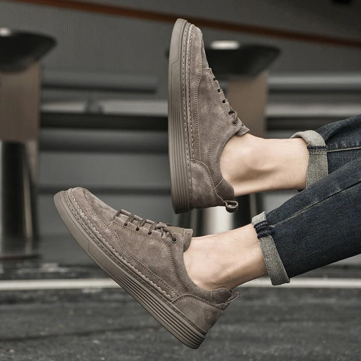 HUXLEY SUEDE SNEAKERS