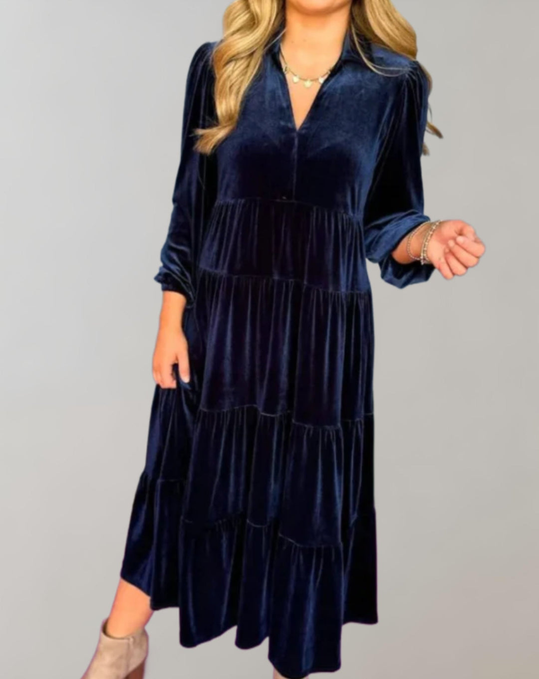 Luisa - Loose Velvet Dress with V-Neck